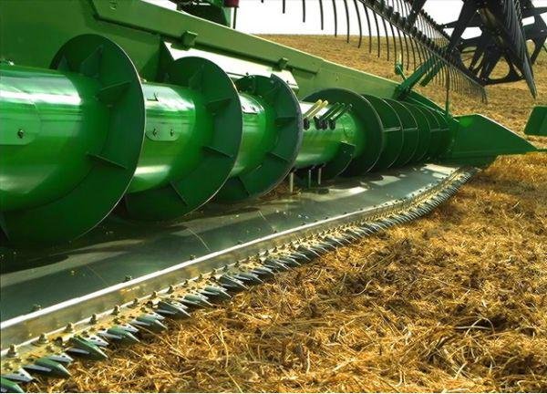 John Deere - 630 Flex Cutting Platform Auger Header