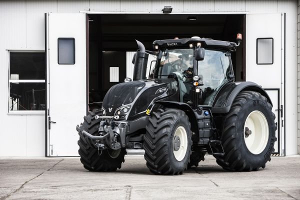 Valtra - S324 4wd CAB